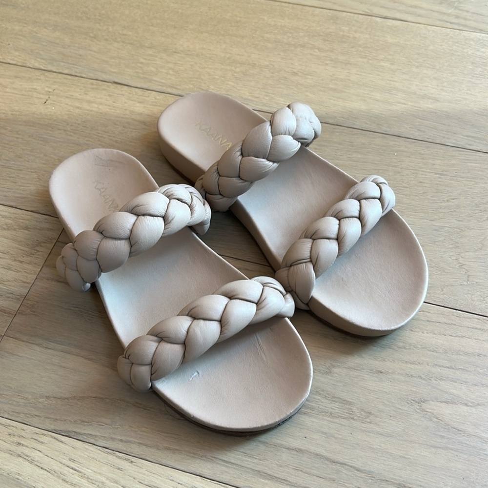 Kaanas Coco Chunky Braided Slides Size 7